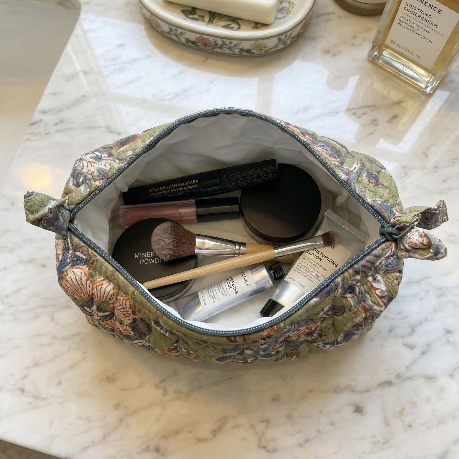 Elarin Quilted Travel Pouch & Small Makeup Bag