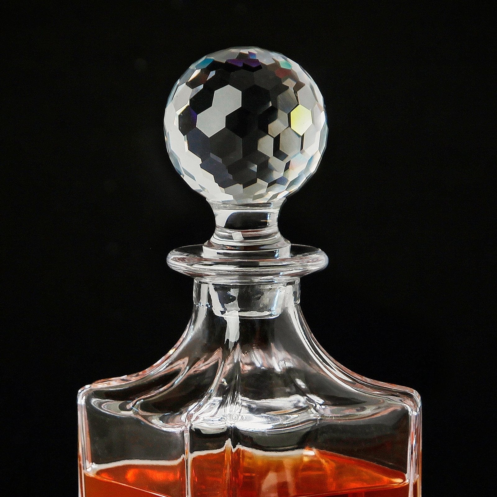 Carson Whiskey Decanter with Golf-style Faceted Crystal Stopper